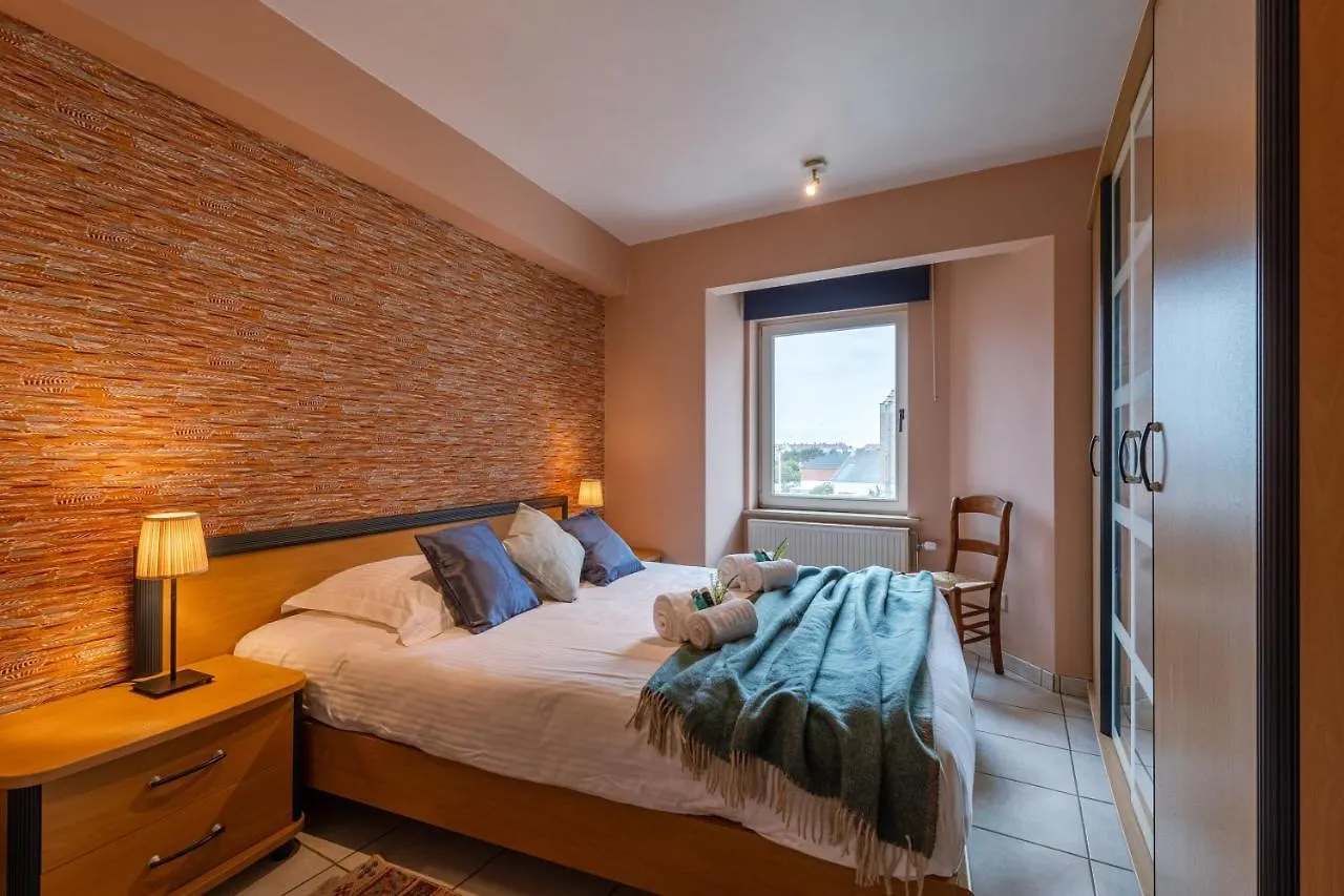 Cosy Apartment With 2 Terraces Right At The Beach Ostend