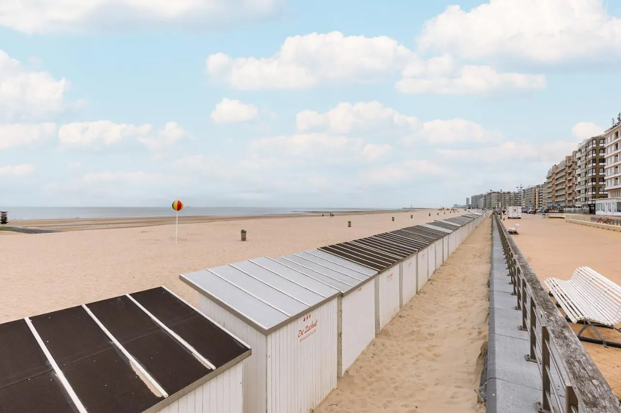 Cosy Apartment With 2 Terraces Right At The Beach Ostend
