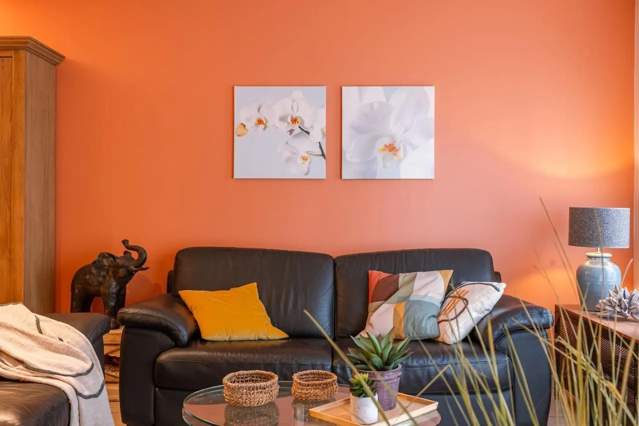 Cosy Apartment With 2 Terraces Right At The Beach Ostend